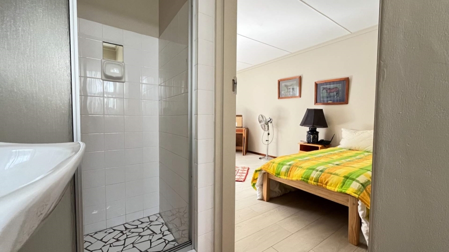 4 Bedroom Property for Sale in Hartenbos Central Western Cape